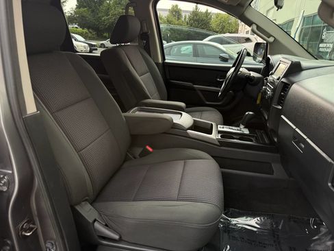 Used 2015 Nissan Titan SV w/ SV Value Truck Package AWD/4WD image 25