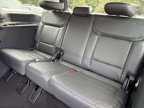 New 2026 Ford Expedition Active RWD image 18