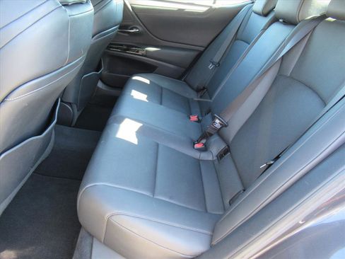 Used 2022 Lexus ES 350 F Sport image 29