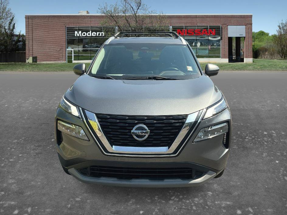 Certified 2021 Nissan Rogue SV w/ Premium Package FWD image 6