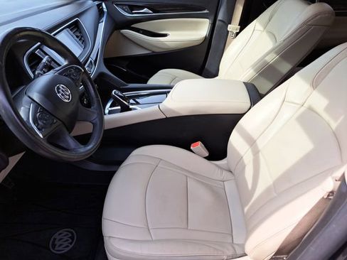 Used 2019 Buick Enclave Essence image 11
