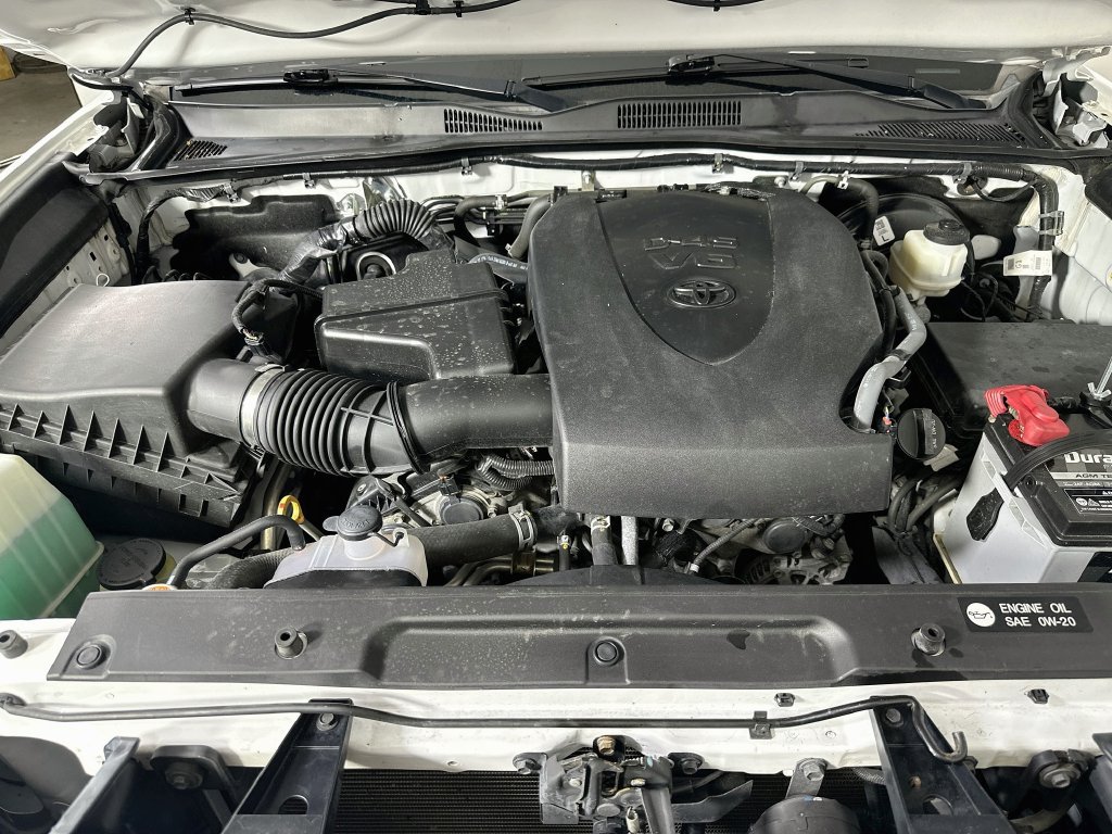 Used 2019 Toyota Tacoma SR5 RWD image 10