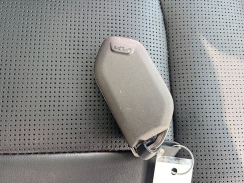 Certified 2024 Kia Sorento S w/ Panoramic Sunroof Package image 25