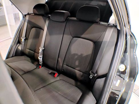 Used 2021 Hyundai Venue SE image 94