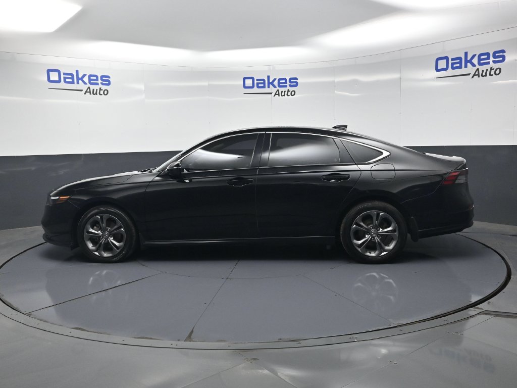 Used 2023 Honda Accord EX image 4