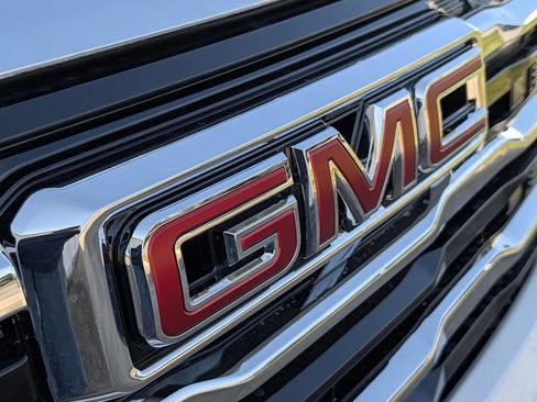 New 2026 GMC Terrain Elevation w/ LPO, Floor Liner Package FWD image 33