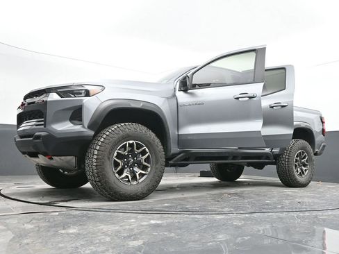 Used 2024 Chevrolet Colorado ZR2 w/ ZR2 Convenience Package III AWD/4WD image 69