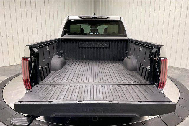 Used 2023 Toyota Tundra Capstone AWD/4WD image 39