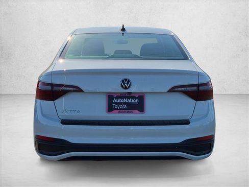 Used 2023 Volkswagen Jetta Sport FWD image 7
