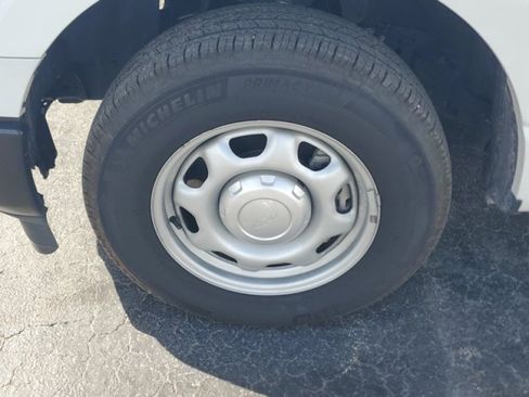 Used 2024 Ford F150 XL RWD image 4