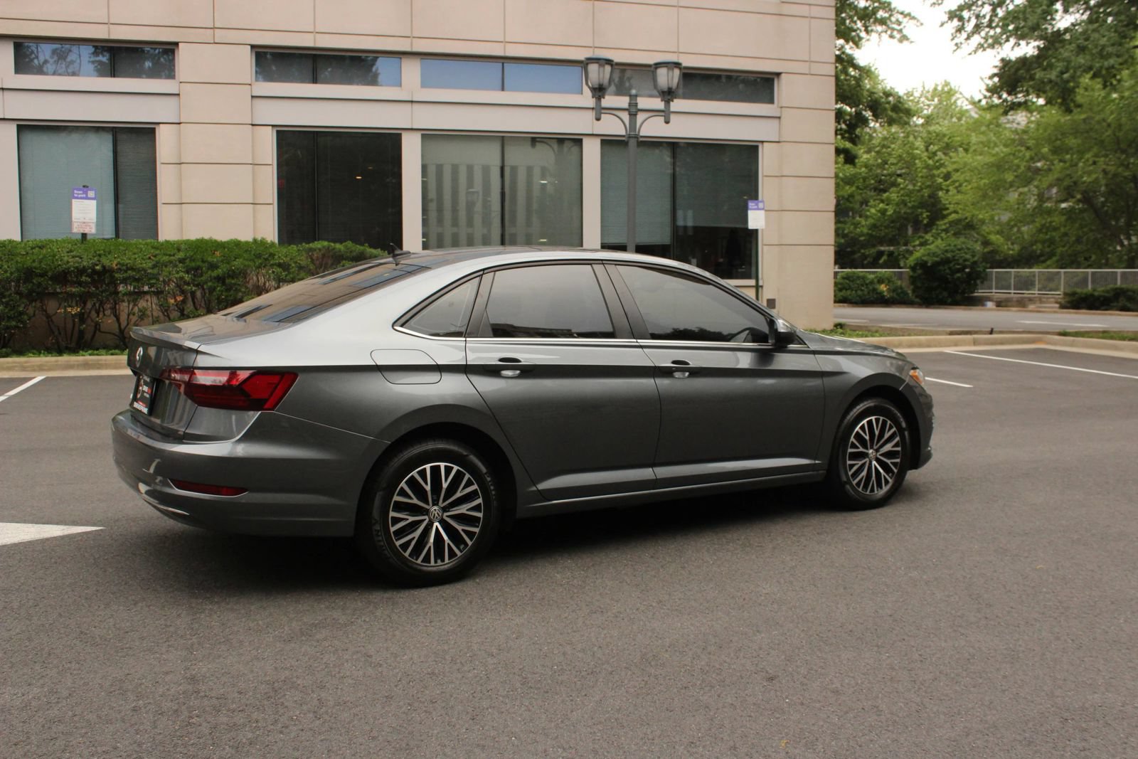 Used 2021 Volkswagen Jetta R-Line FWD image 7