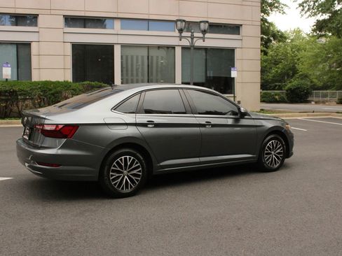 Used 2021 Volkswagen Jetta R-Line FWD image 7