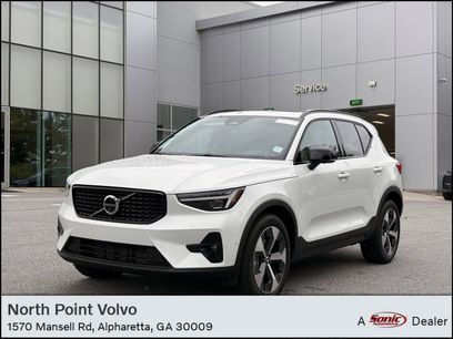 New 2026 Volvo XC40 B5 Plus w/ Protection Package Premier