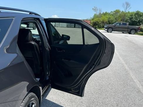 Certified 2022 Chevrolet Equinox RS AWD/4WD image 39