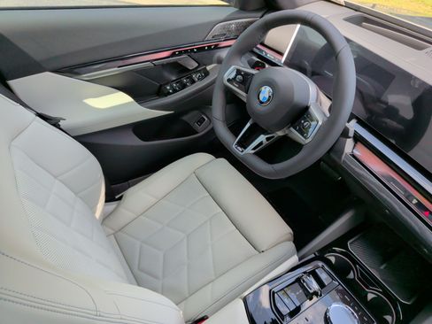 New 2027 BMW 540i xDrive AWD/4WD image 35