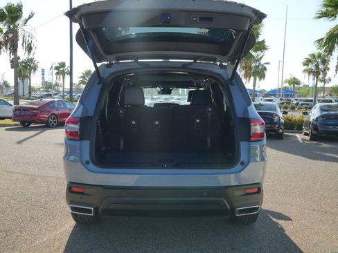 Used 2025 Honda Pilot Black Edition image 12