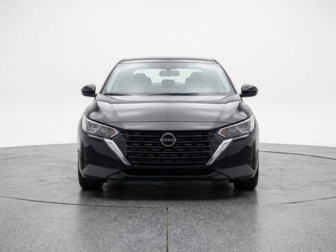Used 2025 Nissan Sentra S FWD image 2