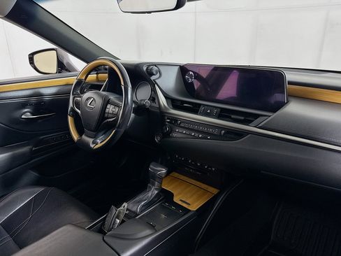 Used 2019 Lexus ES 350 w/ Accessory Package 2 FWD image 27