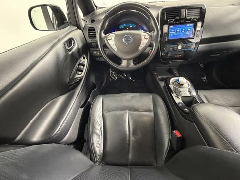 Used 2013 Nissan Leaf SL w/ Premium Pkg FWD image 11