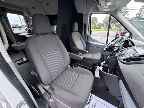 Used 2017 Ford Transit 150 XLT image 45