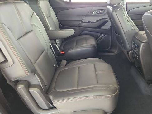 Used 2023 Chevrolet Traverse RS FWD image 27