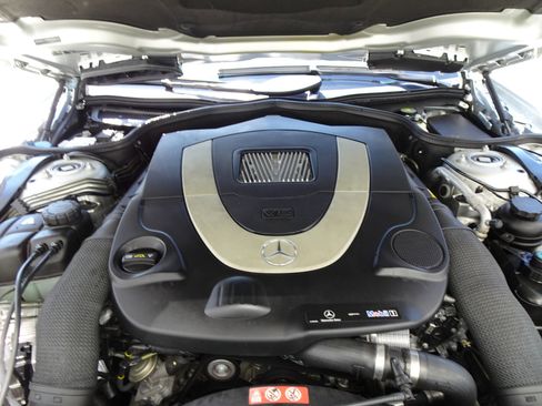 Used 2009 Mercedes-Benz SL 550 image 14