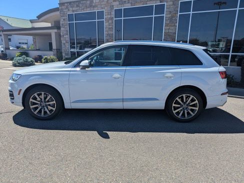 Used 2019 Audi Q7 3.0T Premium Plus w/ Premium Plus Package AWD/4WD image 2