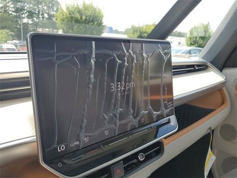 New 2025 Volkswagen ID. Buzz 1st Edition image 28