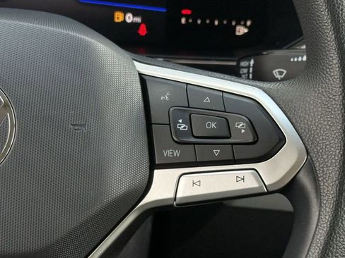 Used 2022 Volkswagen Taos S image 14