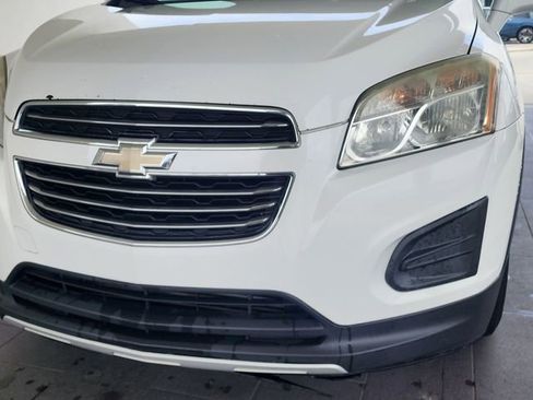 Used 2016 Chevrolet Trax LT image 2