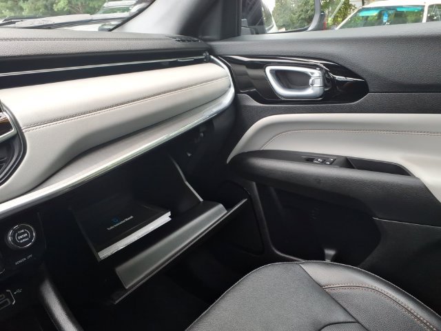 Certified 2023 Jeep Compass Limited AWD/4WD image 27