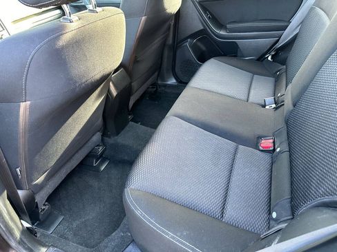 Used 2014 Subaru Forester 2.5i Premium AWD/4WD image 9