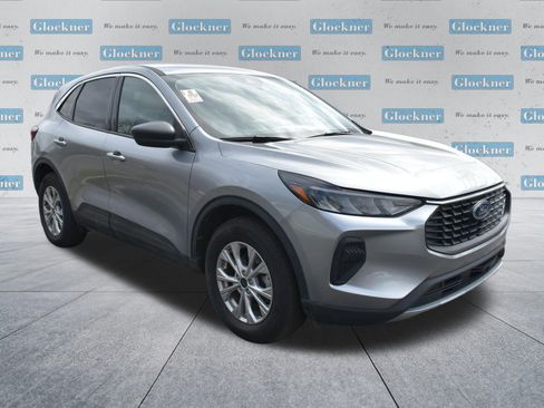 Used 2024 Ford Escape Active AWD/4WD image 3