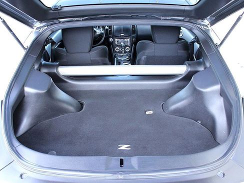 Used 2014 Nissan 370Z Coupe image 8