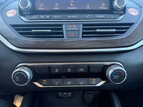 Used 2024 Nissan Altima 2.5 SV image 52