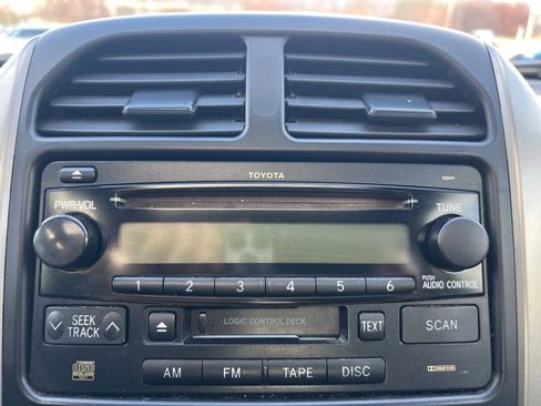 Used 2005 Toyota RAV4 4WD image 34