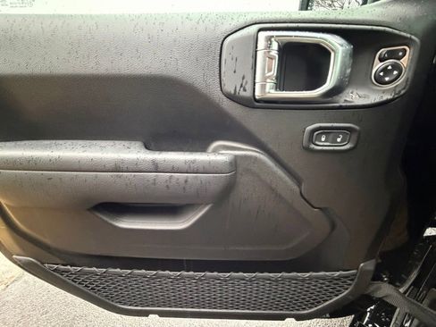 Used 2025 Jeep Wrangler Unlimited Sport S 4xe w/ Convenience Group image 30