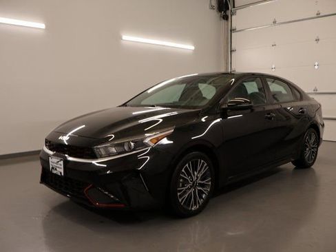Used 2023 Kia Forte GT-Line image 4