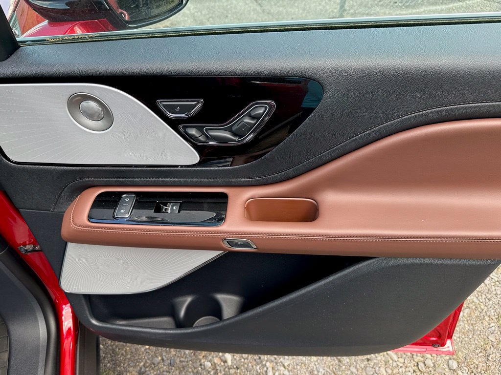 New 2026 Lincoln Aviator Reserve AWD/4WD image 25