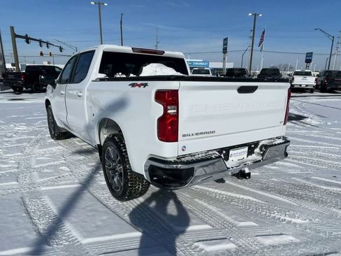 Used 2024 Chevrolet Silverado 1500 LT AWD/4WD image 8