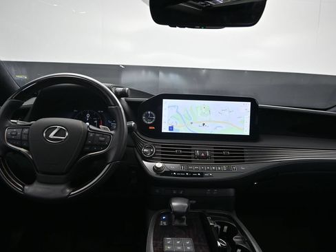 Certified 2024 Lexus LS 500 w/ Interior Upgrade Package RWD image 19
