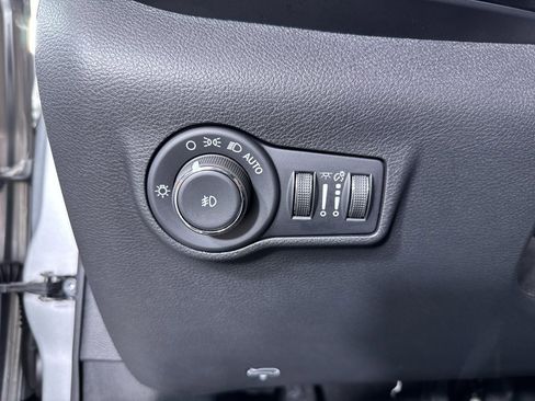 Used 2026 Jeep Compass Limited image 27