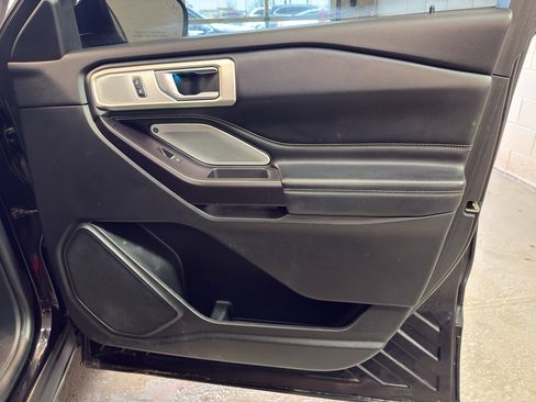 Used 2020 Ford Explorer ST w/ ST Street Pack image 21