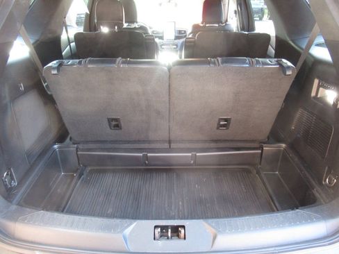 Used 2020 Ford Explorer ST w/ Premium Technology Package AWD/4WD image 15