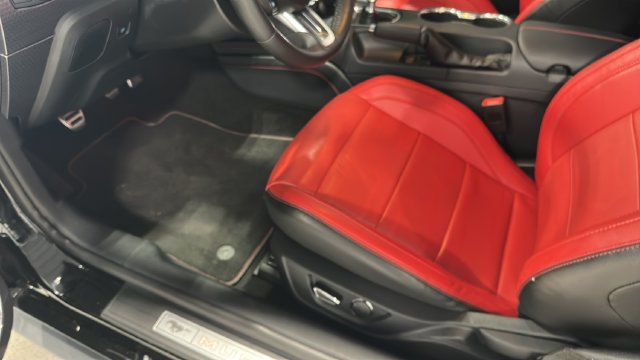 Used 2019 Ford Mustang GT Premium w/ Performance Package - Level 2 RWD image 9