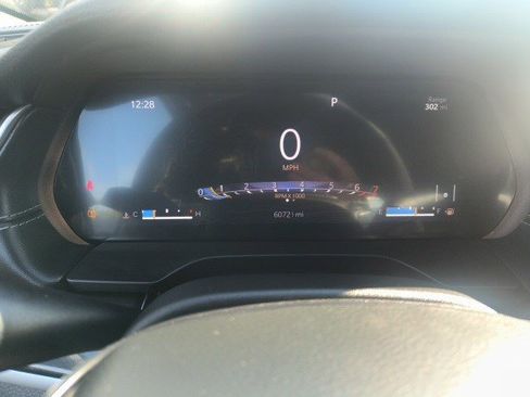 Used 2021 Jeep Grand Cherokee L Altitude image 21