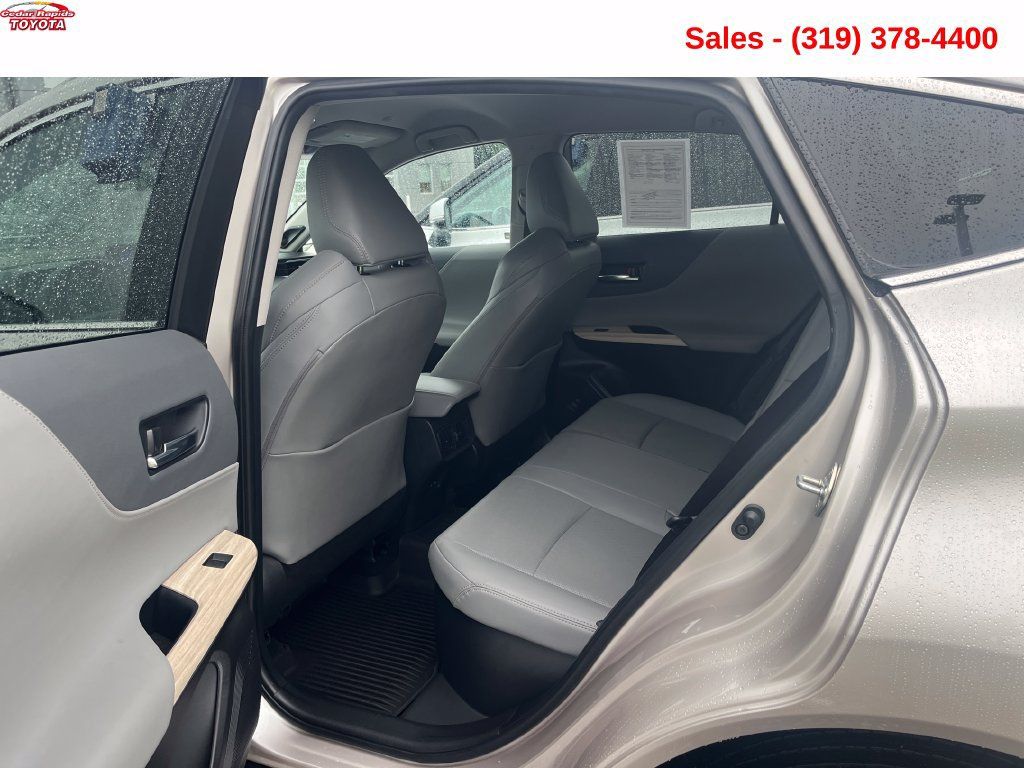 Certified 2023 Toyota Venza Limited AWD/4WD image 18