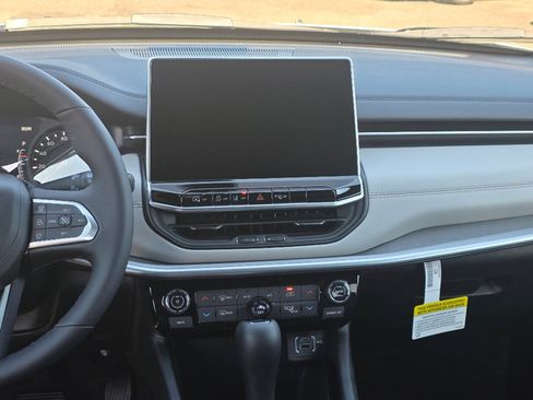 New 2026 Jeep Compass Limited image 3