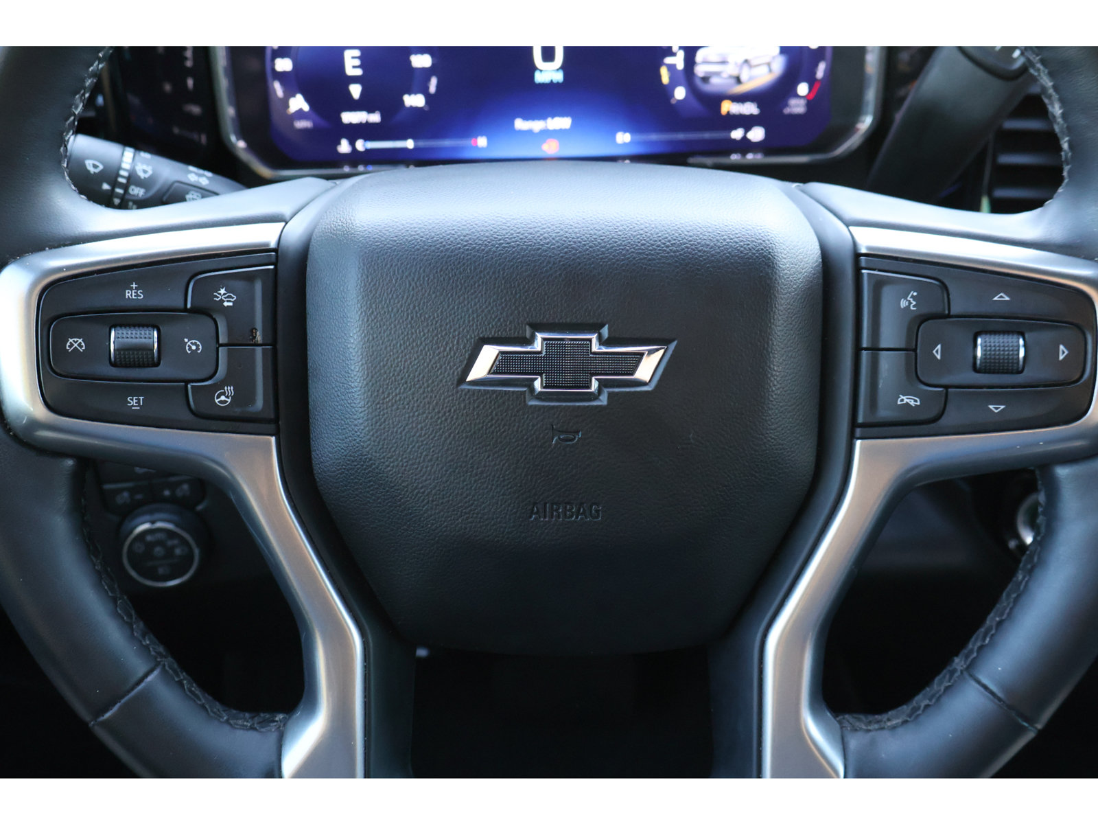 Used 2026 Chevrolet Silverado 1500 RST w/ RST Select Package RWD image 32