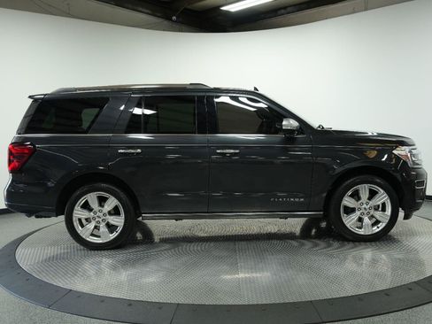 Used 2024 Ford Expedition Platinum AWD/4WD image 12